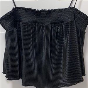 Black cropped tank top